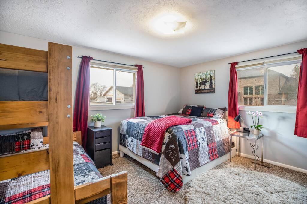 Pet Friendly Millcreek Home Close To Downtown/Mtns Солт-Лейк-Сити Экстерьер фото
