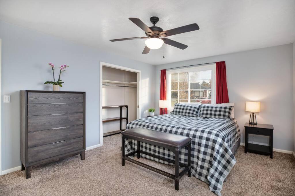Pet Friendly Millcreek Home Close To Downtown/Mtns Солт-Лейк-Сити Экстерьер фото